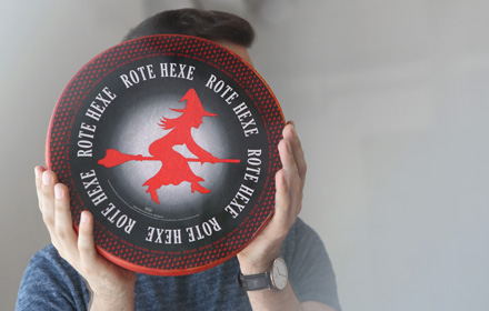 Rote Hexe